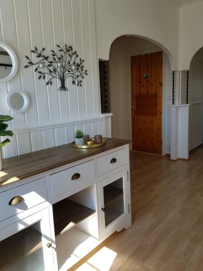 Vare 4 Vandrarhem Traslovslage Экстерьер фото